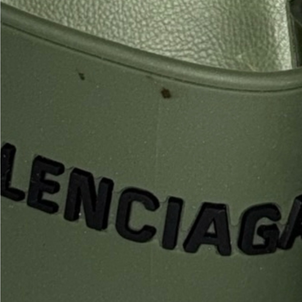 BALENCIAGA POOL SLIDES - Picture 4 of 6
